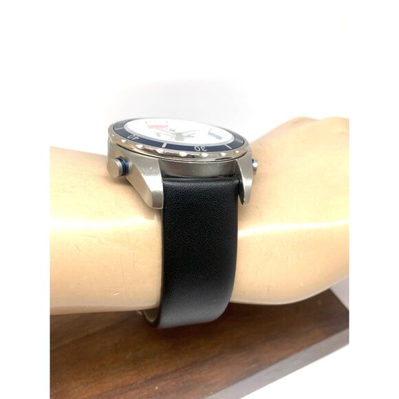 Nautica Men's Watch N25003 Swiss Quartz White Dial Date Black Leather Band 42mm - Picture 12 of 14